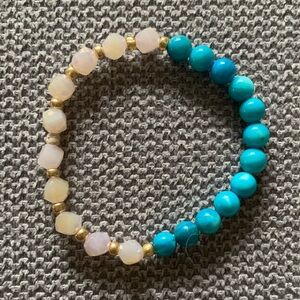{Handmade} Aqua Shell Beaded Bracelet